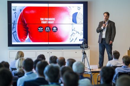 Jan C. Küster präsentierte den Gästen das Konzept von Best of X.