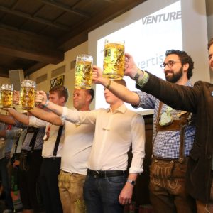 Venture Wiesn Beer Stein Lifting