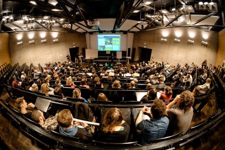 15-opentransfer-camp-refugees-2016-in-mnchen-otc16_kl