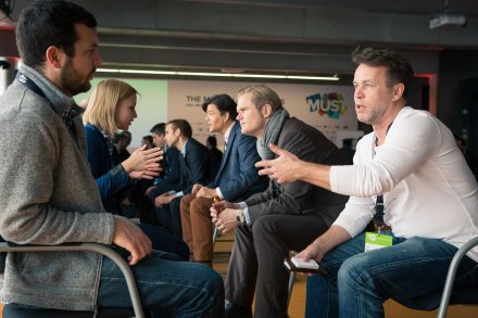 Must summit speeddating