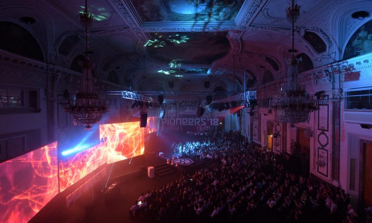 Photo: Pioneers - Aron Suveg