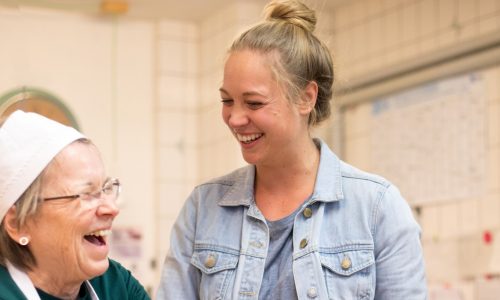 Cake gossip: Grandma Renate and founder Katharina Mayer