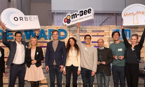 The winning teams at the TUM Idea Award 2018: ORBEM, m-Bee, and Woodchicken. (© Uli Benz / TU Muenchen)