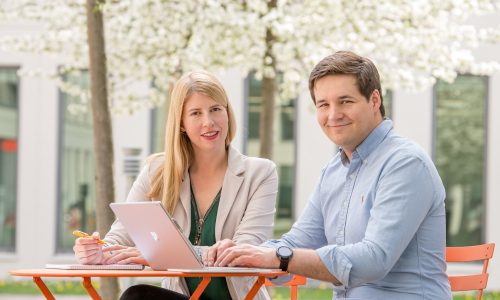 Inveox founders Maria and Dominik Sievert (Photo: Astrid Eckert / TU Muenchen)
