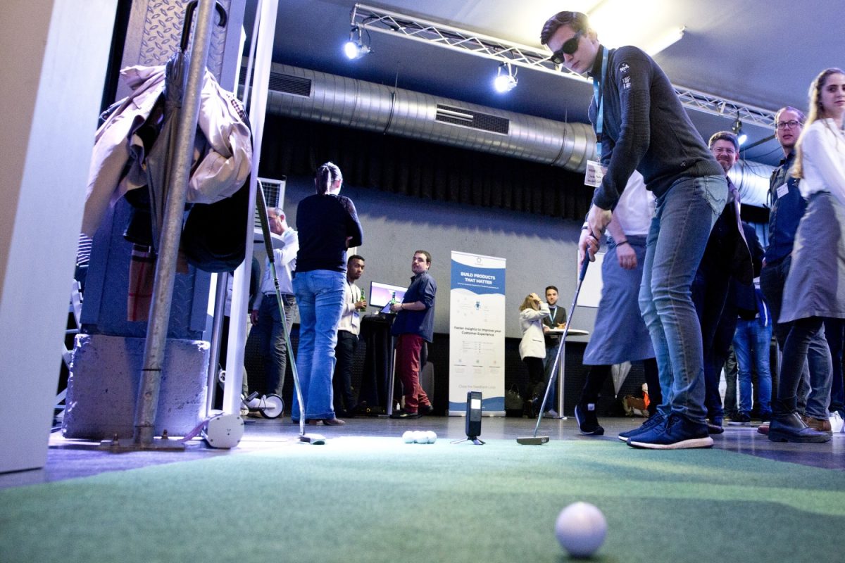 Young entrepreneurs can get in touch with investors at the Startup Demo Night.