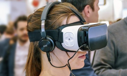 VRdirect closes financing round
