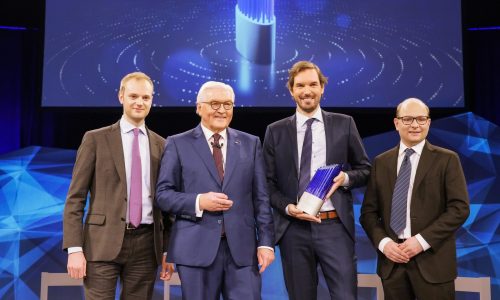 Federal President Frank-Walter Steinmeier with the Celonis founders Alexander Rinke, Martin Klenk and Bastian Nominacher