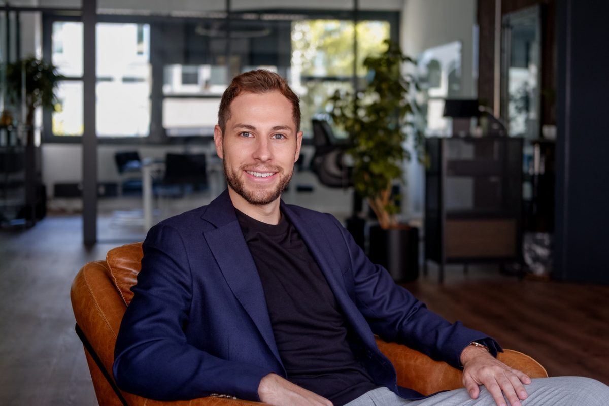 Stefan Bader CRO Shore