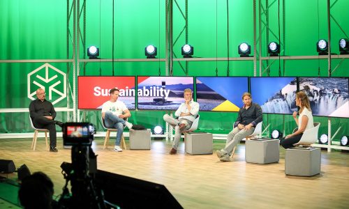 Ajuma and Veloine win ISPO Brandnew Award