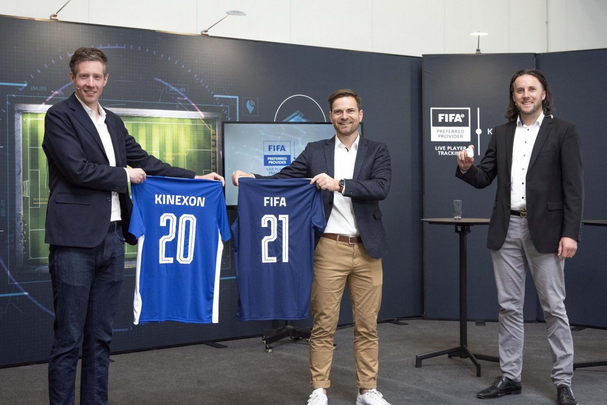 Nicolas Evans, Head of Football Research bei der FIFA, Maximilian Schmidt, Mitgründer und CRO von Kinexon Sports & Media, und Kinexon-Gründer Oliver Trinchera. (v.l.)