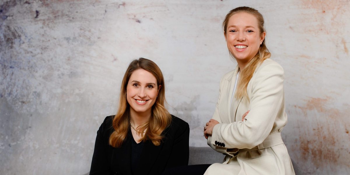 Die Edurino-Gründerinnen Irene Klemm und Franziska Meyer (v.l.)