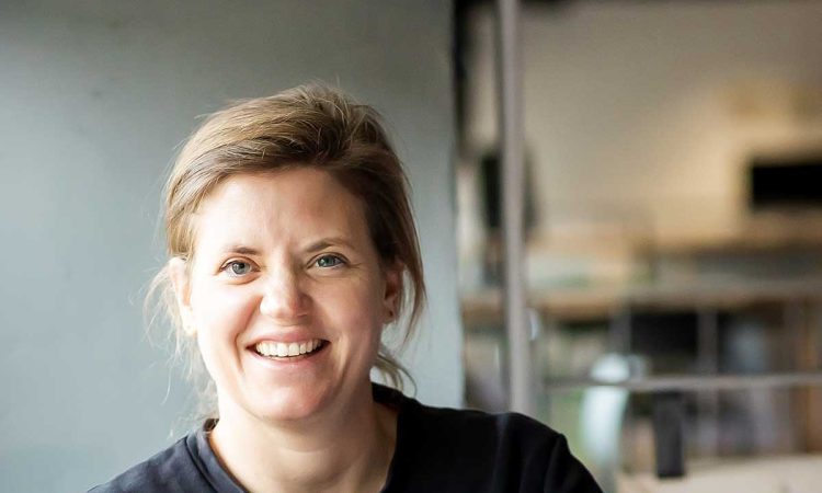 ZURÜCK Anna Diermeier