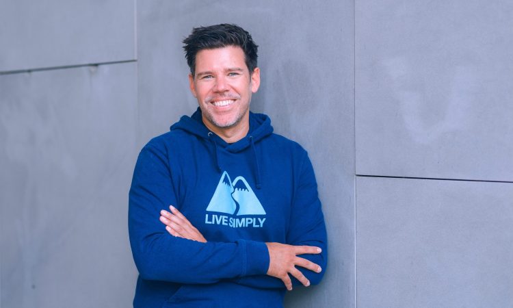 Bastian Deurer Hiring