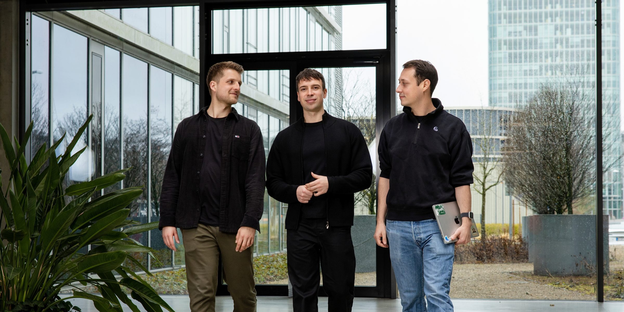 Lio-Gründerteam von li. na. re.: Till Wagner, Vlad Keil, Lukas Heinzmann